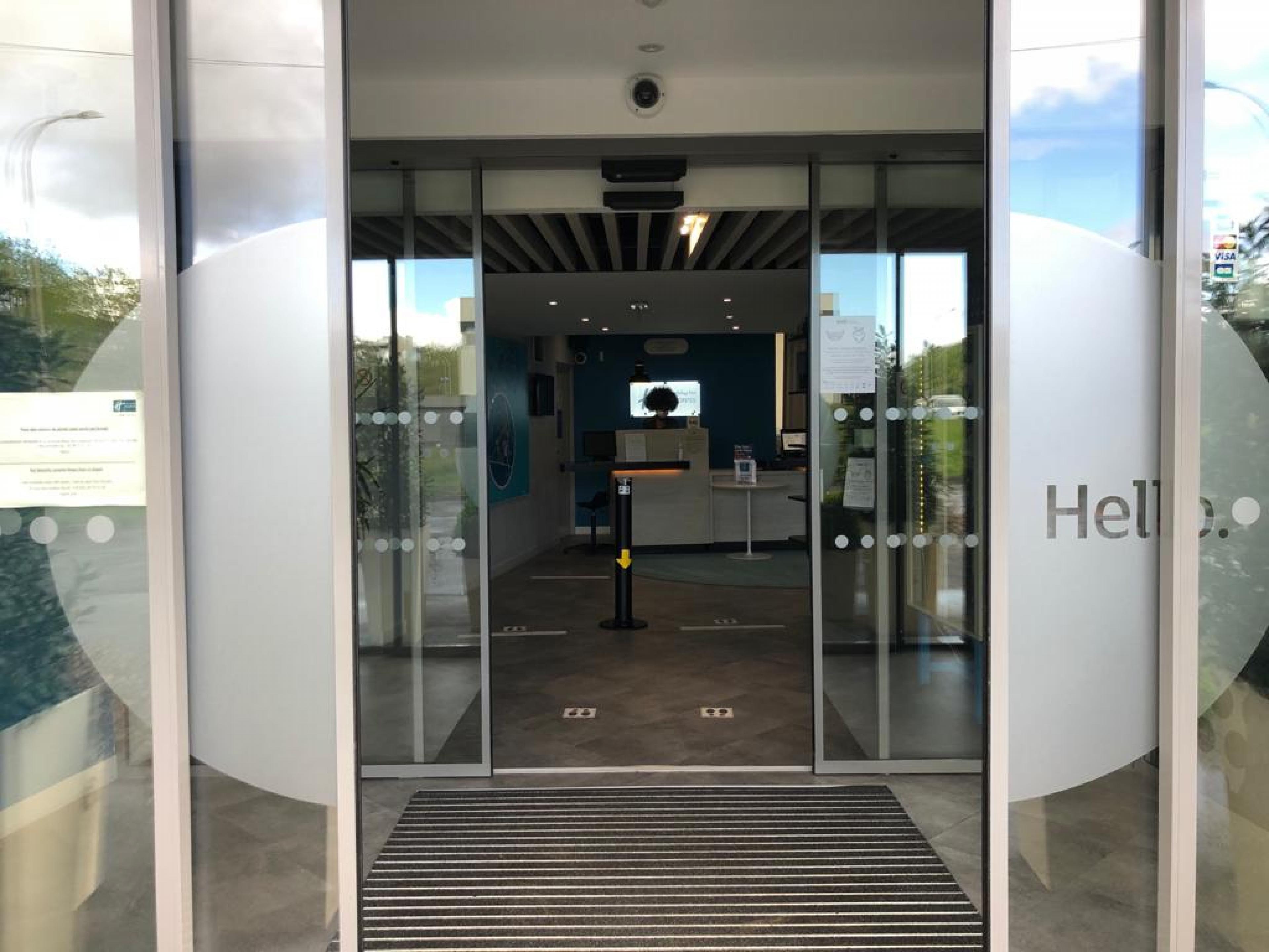 巴黎智选假日酒店 - 韦利济 韦利济·维拉库布莱 外观 照片